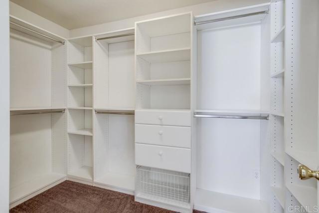 1238 Avenida Amistad, San Marcos CA: https://media.crmls.org/mediaz/eb73e470-0668-4786-b72a-1836d192cb15.jpg