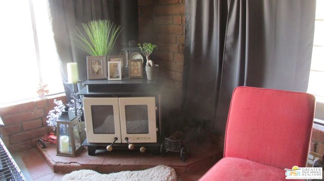 31750 Selmadolph Street, Lucerne Valley CA: https://media.crmls.org/mediaz/eb73e66f-2066-45bf-933f-8db2fc1a9ba9.jpg