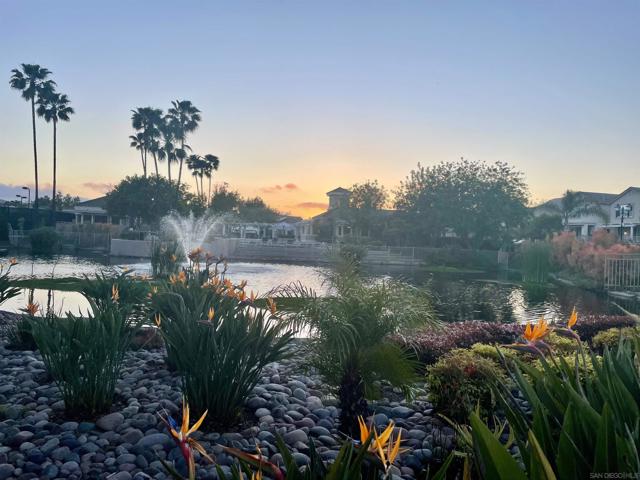 18515 Caminito Pasadero, San Diego CA: https://media.crmls.org/mediaz/eb73f66a-4650-402f-9528-762fd0d5c0cd.jpg