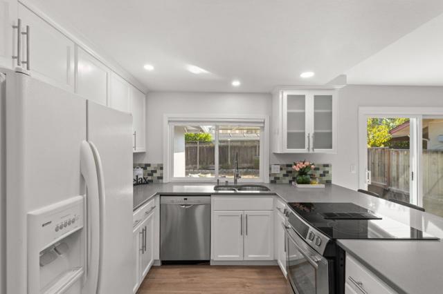 5986 Loma Prieta Drive, San Jose CA: https://media.crmls.org/mediaz/eb73f74f-5be2-4750-a352-c2a043ed00aa.jpg