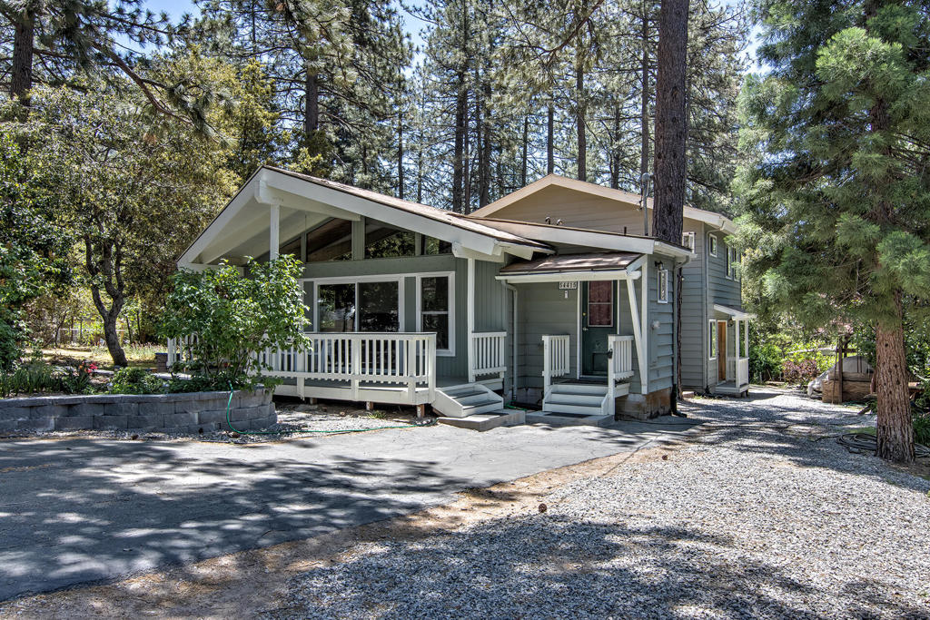 54415 Live Oak Street, Idyllwild, CA 92549