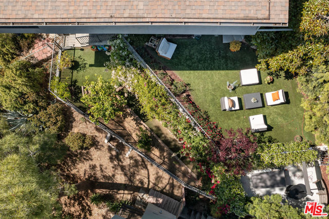 3307 Deronda Drive, Los Angeles CA: https://media.crmls.org/mediaz/eb74cc9f-83aa-4be3-8c00-71d50d9afb8f.jpg