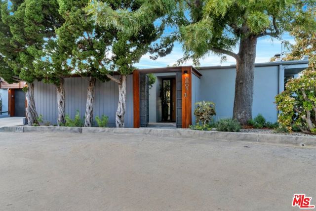 Image 3 for 8801 Hollywood Hills Rd, Los Angeles, CA 90046