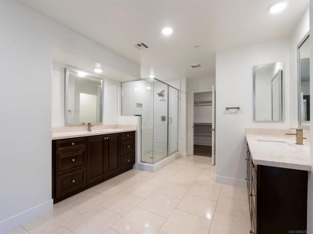 2400 Torrey Pines Rd, La Jolla CA: https://media.crmls.org/mediaz/eb74f742-2990-4669-8ee4-98b583a141a3.jpg