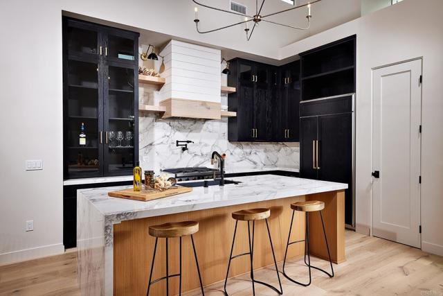 177 N Vulcan Avenue, Encinitas CA: https://media.crmls.org/mediaz/eb7559bf-d116-4b3e-8820-212fd0bd6aa6.jpg