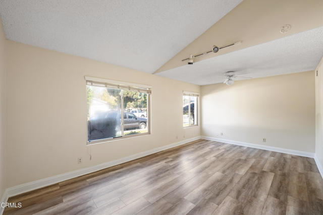 Detail Gallery Image 23 of 33 For 500 Holly Ave, Oxnard,  CA 93036 - 3 Beds | 2 Baths