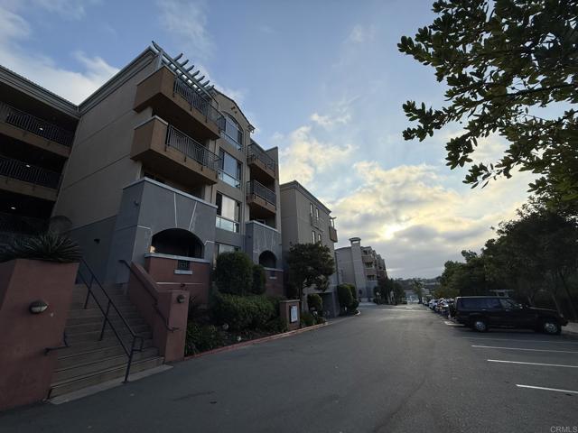 3887 Pell Place, San Diego CA: https://media.crmls.org/mediaz/eb75bd9d-c9df-4a32-a901-d9f5c947cdb5.jpg