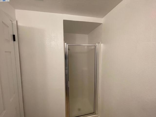 706 Widgeon St, Foster City CA: https://media.crmls.org/mediaz/eb75c934-5419-4c00-8aeb-eeaabb9782c2.jpg