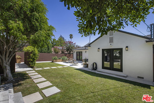 1471 Hill Drive, Los Angeles CA: https://media.crmls.org/mediaz/eb761f50-6dbb-42fc-aa5c-4fc309de8736.jpg