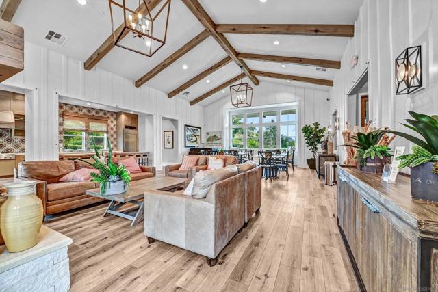 441 Ventasso Way, Fallbrook CA: https://media.crmls.org/mediaz/eb766439-555a-46b7-a581-ce8f3f218b2e.jpg