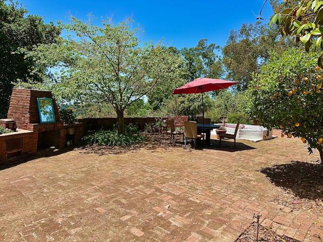 1881 Drake Drive, Oakland CA: https://media.crmls.org/mediaz/eb76f1c0-55e9-400b-a802-73cd2bef363a.jpg