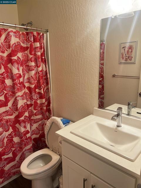 627 Elizabeth Ct, Merced CA: https://media.crmls.org/mediaz/eb77a7a7-4431-489e-b405-b0dabbe038f0.jpg