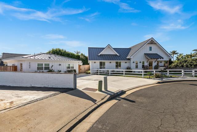 2103 Loquat Place, Oceanside CA: https://media.crmls.org/mediaz/eb7822d7-d193-436e-b9c1-554712c16442.jpg