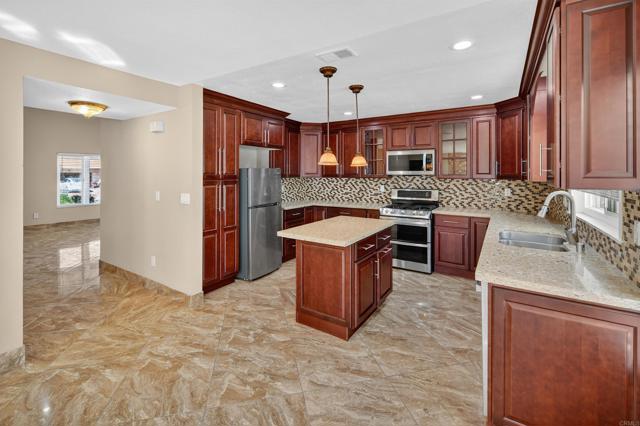 1453 Gustavo Street, El Cajon CA: https://media.crmls.org/mediaz/eb782fe6-38aa-401c-960f-80cf4e20d854.jpg