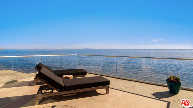 26050 Pacific Coast Highway, Malibu CA: https://media.crmls.org/mediaz/eb787f06-865b-46be-a455-c52807891759.jpg
