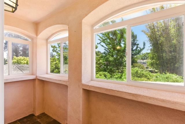 41 Regent Place, Palo Alto CA: https://media.crmls.org/mediaz/eb78c44a-407c-4b75-9acf-895809c111c5.jpg