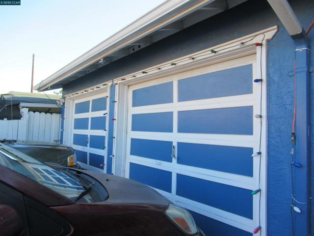 615 15Th St, Richmond CA: https://media.crmls.org/mediaz/eb791ce9-666b-4614-afd0-a8eef089d676.jpg