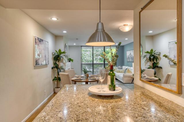 320 Palo Alto Avenue, Palo Alto CA: https://media.crmls.org/mediaz/eb7a7af8-a65a-4467-a3a2-02c056bfbc18.jpg