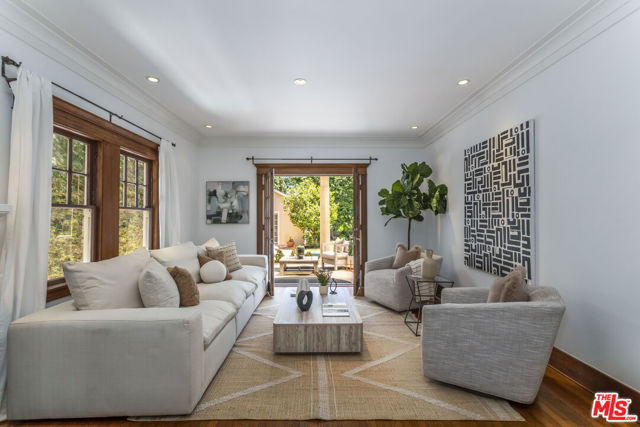 1622 N Orange Grove Avenue, Los Angeles CA: https://media.crmls.org/mediaz/eb7ad83a-bc46-4dea-b55d-0e69e3415730.jpg