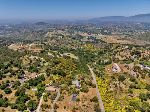 Image 70 of 73 For 12471 Mirar De Valle Road