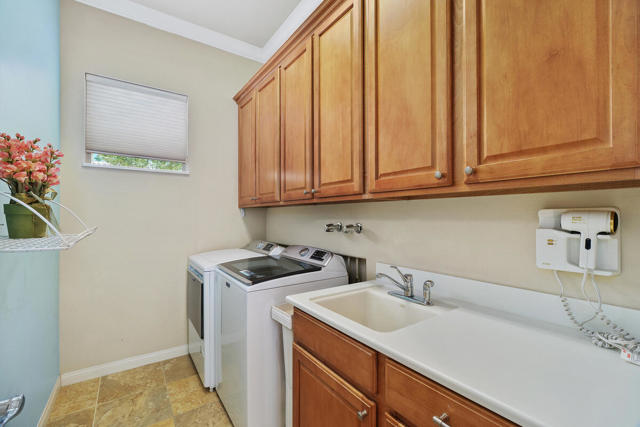 40613 Corte Los Cerritos, Indio CA: https://media.crmls.org/mediaz/eb7b6768-9e00-4c99-acd7-fd6dce130e51.jpg