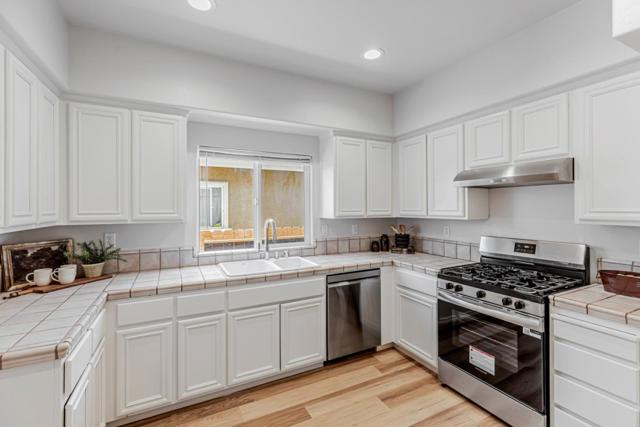 864 Powell, Hollister CA: https://media.crmls.org/mediaz/eb7c6302-456f-45c2-b5ec-93a4ac71e616.jpg