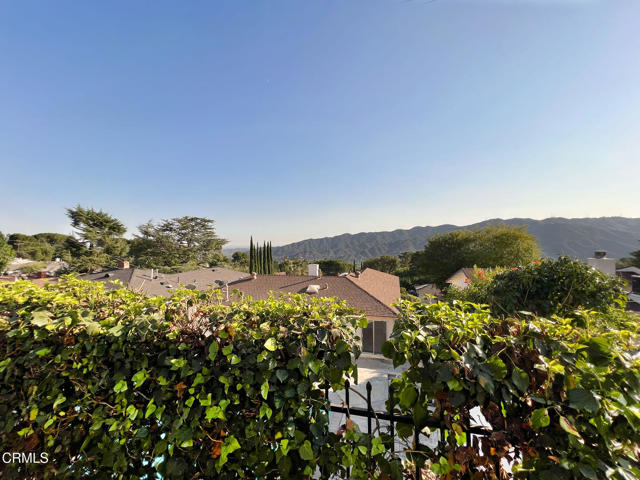 3058 Cloudcrest Road, La Crescenta CA: https://media.crmls.org/mediaz/eb7e4006-85bc-47dd-b536-6e1acaea2d19.jpg