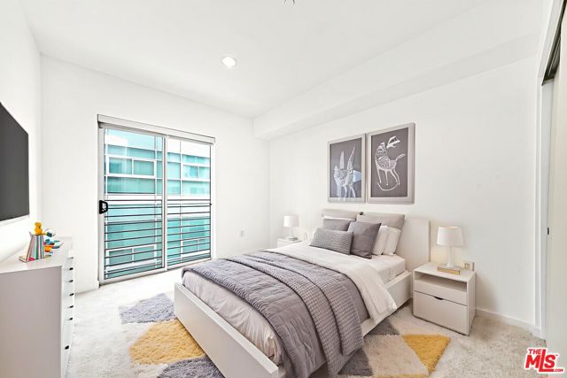 3119 Via Dolce, Marina del Rey CA: https://media.crmls.org/mediaz/eb7ea674-ed4d-4e1d-9076-75df916201ce.jpg