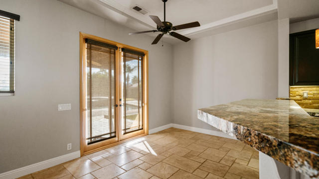 79925 Corte Calero, La Quinta CA: https://media.crmls.org/mediaz/eb7ef087-e31d-42ed-97e0-e0a40cce6089.jpg