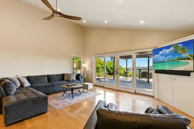 132 Pax Place Court, Aptos CA: https://media.crmls.org/mediaz/eb7f56a7-7c72-4cde-94ed-3cebfdfb85d4.jpg