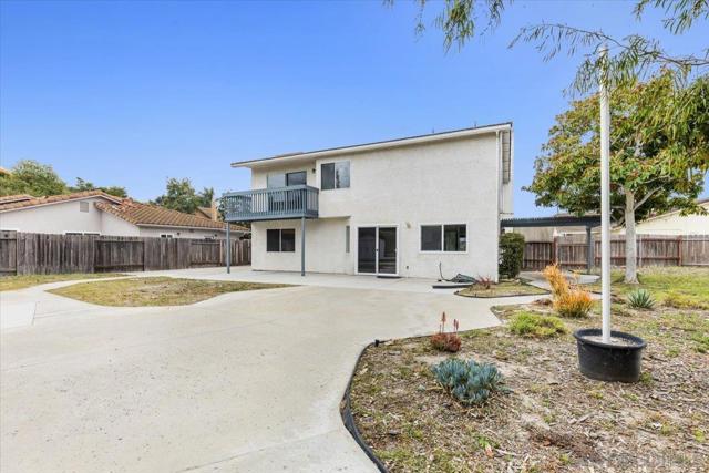 5356 Malcolm St, Oceanside CA: https://media.crmls.org/mediaz/eb7fcad5-ce60-4a75-b965-b48bbee1a8d1.jpg
