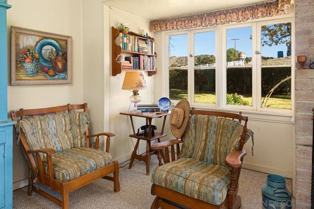 43023 Highway 79, Aguanga CA: https://media.crmls.org/mediaz/eb7fe913-b652-4c1f-b568-18fc25e27329.jpg