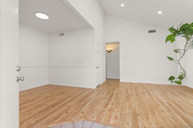 10885 Scripps Ranch Blvd, San Diego CA: https://media.crmls.org/mediaz/eb7ff71e-7e40-4293-a114-8956acc43c7c.jpg