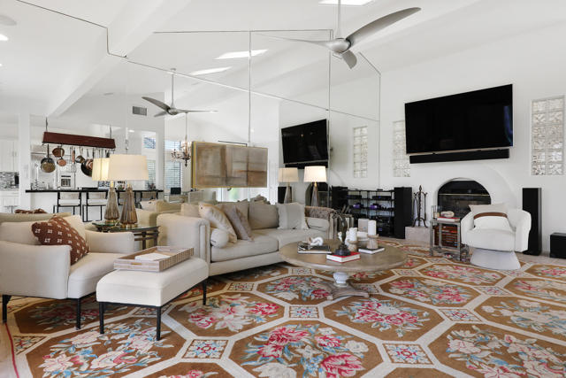 139 Blue River Drive, Palm Desert, CA 92211