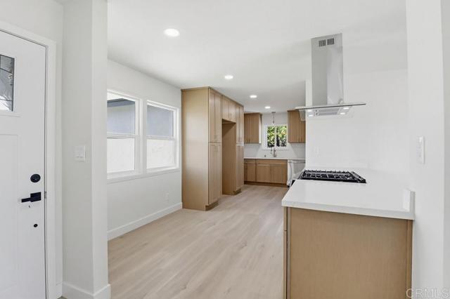 Detail Gallery Image 12 of 46 For 351 Ridgecrest Dr, San Diego,  CA 92114 - 3 Beds | 2 Baths