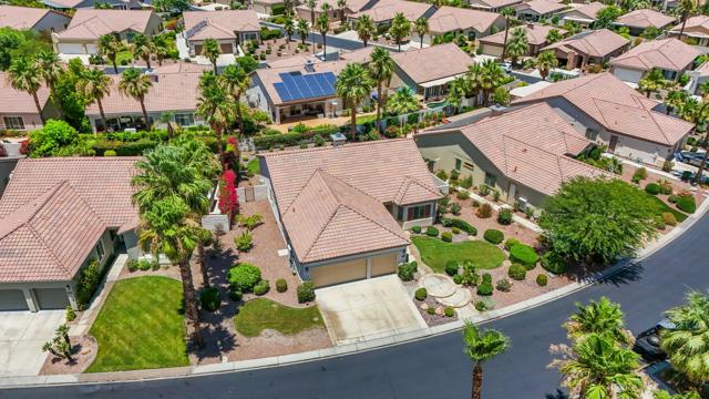 40259 Calle Cancun, Indio CA: https://media.crmls.org/mediaz/eb822fec-02eb-47fd-a342-614d72dd69a5.jpg