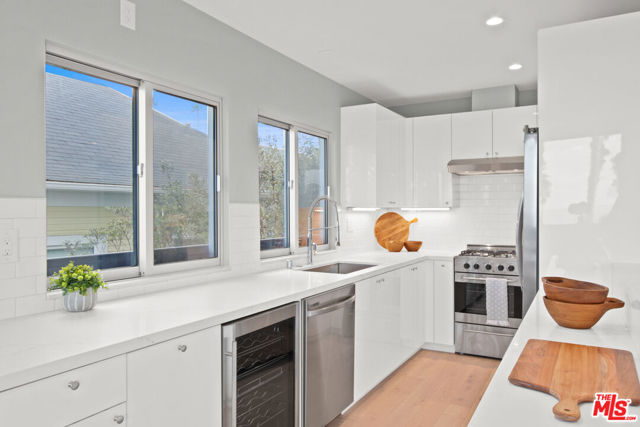 2221 Ocean Avenue, Santa Monica CA: https://media.crmls.org/mediaz/eb82cc36-7bdc-47f0-bf6b-44d88299c900.jpg