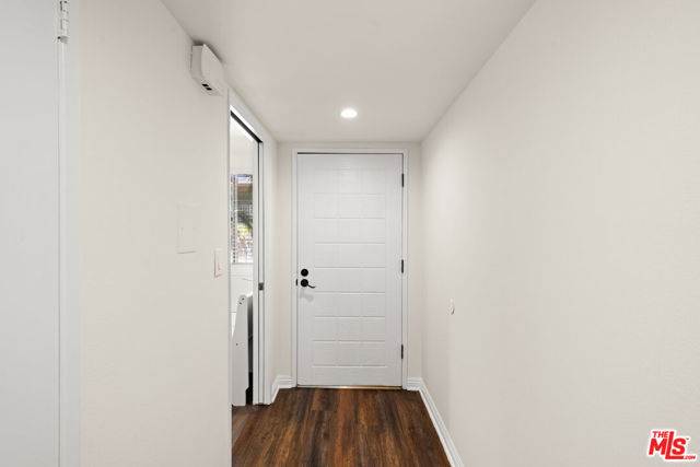 125 West Mountain Street, 115 photo 7