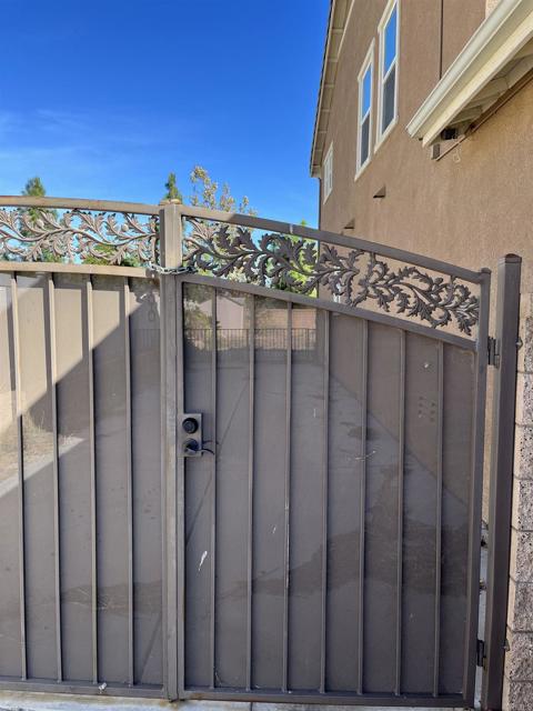 Detail Gallery Image 6 of 40 For 37052 Whispering Hills Dr, Murrieta,  CA 92563 - 5 Beds | 2/1 Baths