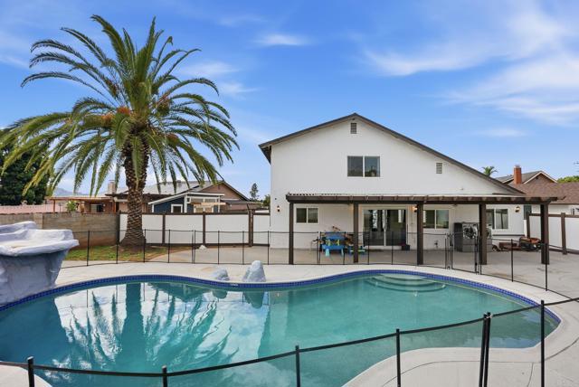 Detail Gallery Image 20 of 48 For 1668 1672 Spanish Oak Pl, El Cajon,  CA 92019 - 9 Beds | 5 Baths