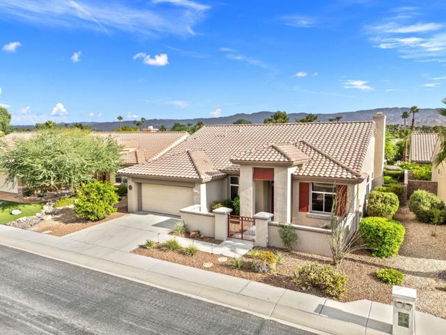 78462 Palm Tree Avenue, Palm Desert CA: https://media.crmls.org/mediaz/eb85a3c2-75de-41a5-823e-dfa44aaa1601.jpg