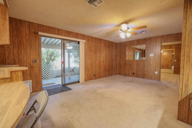 33321 Laura Drive, Thousand Palms CA: https://media.crmls.org/mediaz/eb85d6e3-d7b7-4ed6-8267-8d3d29f20c1b.jpg