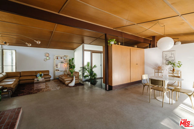 17025 Labrador Street photo 7