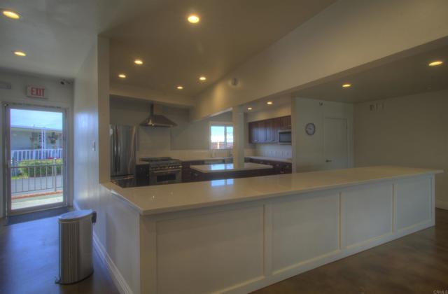 211 N Citrus Avenue, Escondido CA: https://media.crmls.org/mediaz/eb87f42c-e502-47fa-87ce-4c2c286307dc.jpg