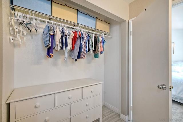 9960 Scripps Vista Way, San Diego CA: https://media.crmls.org/mediaz/eb88424a-f142-48de-9030-f2abd320d436.jpg