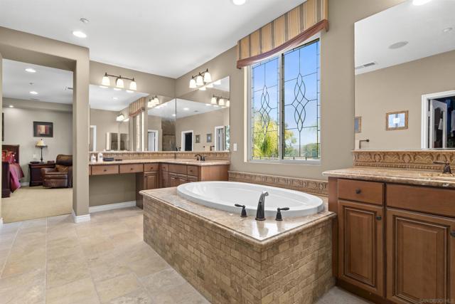 7787 Britt Pl, Santee CA: https://media.crmls.org/mediaz/eb88449d-1dd8-4a66-a77e-40a6305615cf.jpg