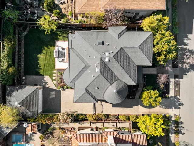 1425 Benito Avenue, Burlingame CA: https://media.crmls.org/mediaz/eb88de77-0366-491d-b097-e87b0a2947a7.jpg