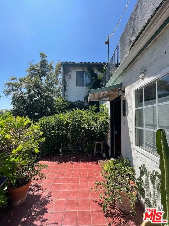 2701 Waverly Drive, Los Angeles, California 90039, ,Multi-Family,For Sale,Waverly,24405831