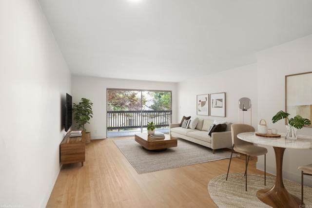 Detail Gallery Image 3 of 31 For 4444 W Point Loma Bld #16,  San Diego,  CA 92107 - 2 Beds | 2 Baths