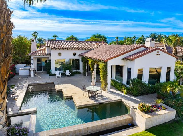 Image 2 of 42 For 307 Loch Lomond Road